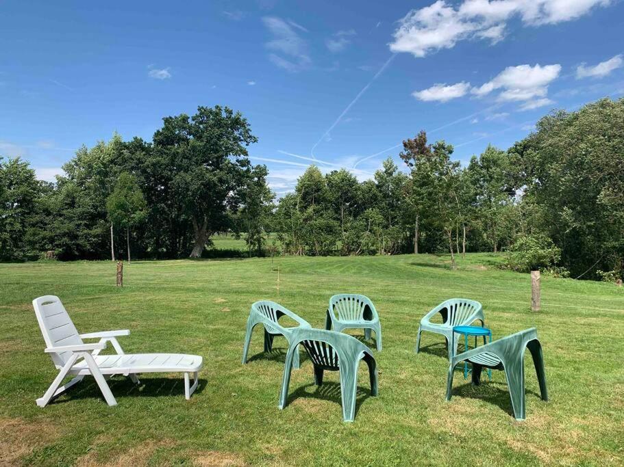 Gite De La Poupardiere, Maison De Campagne En Bordure De Riviere - 2 Nuits Minimum Villa Les Cresnays Exterior foto